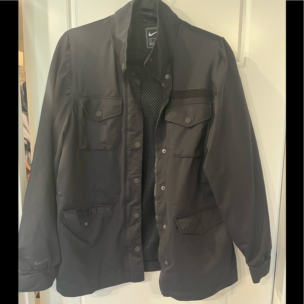 Women Nike button up jacket size small